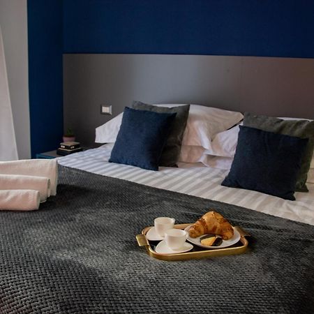 Appartamento Doron Living Bari Esterno foto