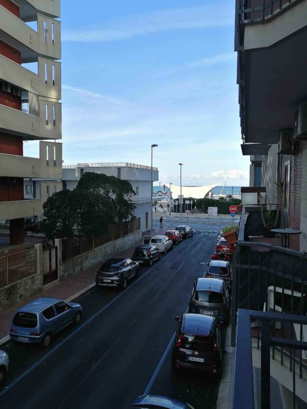 Appartamento Doron Living Bari Esterno foto